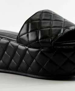 Bamboo Purchase 23 Womens Quilted Platform Wedged Slip On Sandals