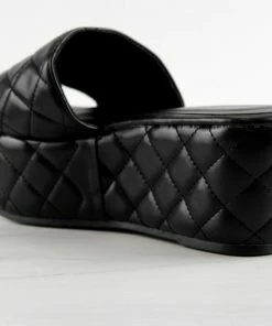 Bamboo Purchase 23 Womens Quilted Platform Wedged Slip On Sandals