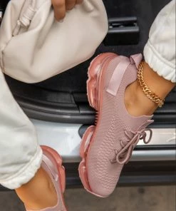 La Sheelah Flow 19 Womens Flyknit Lace Up Athletic Sneakers 39 La Sheelah Flow 19 Womens Flyknit Lace Up Athletic Sneakers