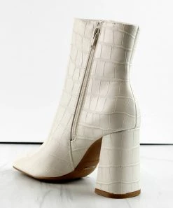 Bamboo ARTICLE-01 Womens Side Zipper Block Heel Ankle Boots Women's 5 Bamboo ARTICLE-01 Womens Side Zipper Block Heel Ankle Boots Women's