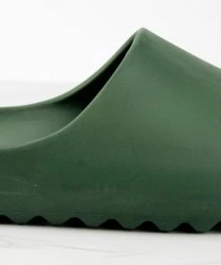 SHOE BARGAIN WAREHOUSE (WWW.SBWSHOES.COM) Agency 01 Womens Horizontal Grooved Outsole Slides