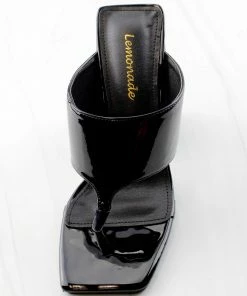 Lemonade Augustine Womens Square Toe Chunky Triangle Heeled Pumps