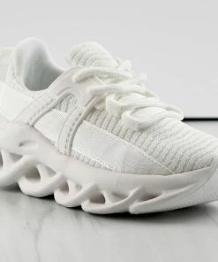 Link BRAVE-12K Little Girls Textured Hollow Carved Out Sneakers