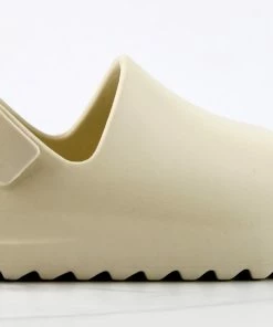 Iris C Bev Little Kids Detachable Ankle Strap Grooved Outsole Sandal Slides Girl's