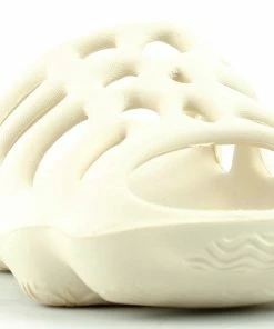 Nature Breeze Bubbly 01 Womens Perforated Wide Band Slip On Sandals