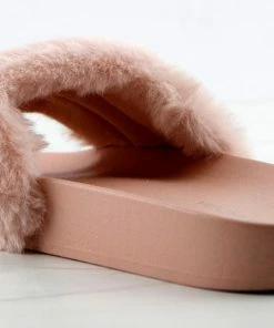 Top Moda Cab 36 Womens Faux Fur Slides With Rhinestone Band Women's