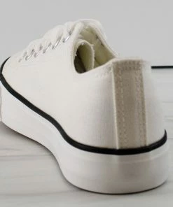 Forever Classic 01 Women's Low Top Lace Up Canvas Sneakers