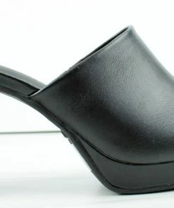 Top Moda Crane 1 Women's Wide Band Block Mule Heels