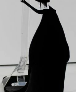 Top Moda Women's Dakota 6 Womens Thin Strap Wrap Up Platform Sandals