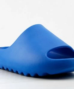 Cape Robin Festive Womens Casual Horizontal Grooved Outsole Slides Women's 30 Cape Robin Festive Womens Casual Horizontal Grooved Outsole Slides Women's