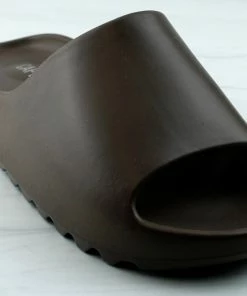 Cape Robin Festive Womens Casual Horizontal Grooved Outsole Slides Women's 45 Cape Robin Festive Womens Casual Horizontal Grooved Outsole Slides Women's