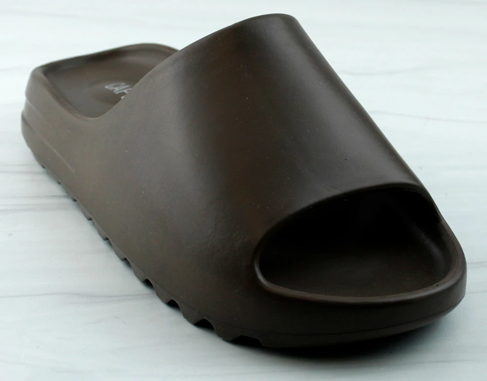 Cape Robin Festive Womens Casual Horizontal Grooved Outsole Slides Women's 22 Cape Robin Festive Womens Casual Horizontal Grooved Outsole Slides Women's