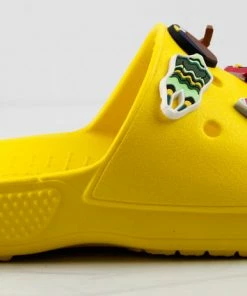 YOKI Fun Womens Decretive Pin Rubber Slides Women's