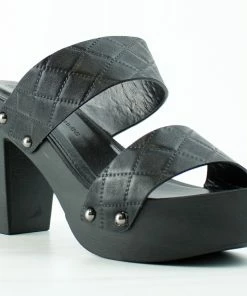 Wild Diva Kyriee 18B Womens Open Toe Wooden Heel Sandals