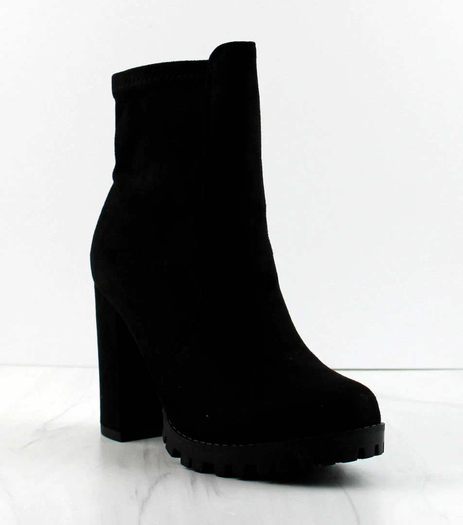 Top Moda Leslie-2 Womens Block Heeled Ridge Sole High Ankle Boots 1 Top Moda Leslie-2 Womens Block Heeled Ridge Sole High Ankle Boots