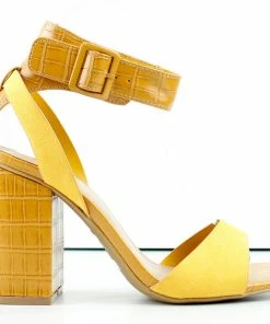 Bamboo Women's Milestone-11 Womens Single Band Block Heel Sandals