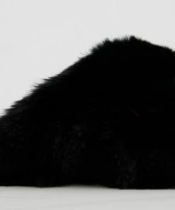 Top Moda Girl's Oasis 1K Little Girls Criss Cross Band Ultra Furry Slides