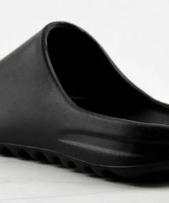 Lemonade Playoff Womens Casual Horizontal Grooved Outsole Slides