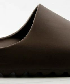 Lemonade Playoff Womens Casual Horizontal Grooved Outsole Slides