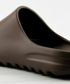 Lemonade Playoff Womens Casual Horizontal Grooved Outsole Slides