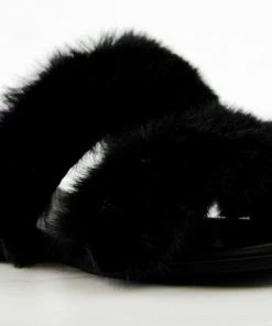 Top Moda Women's Salinas 22 Womens Faux Fur Band Slip On Sandals