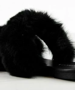 Top Moda Women's Salinas 22 Womens Faux Fur Band Slip On Sandals