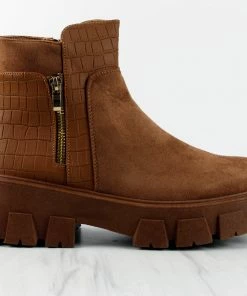 MATA Shout Out Womens Slip On Ankle Boots