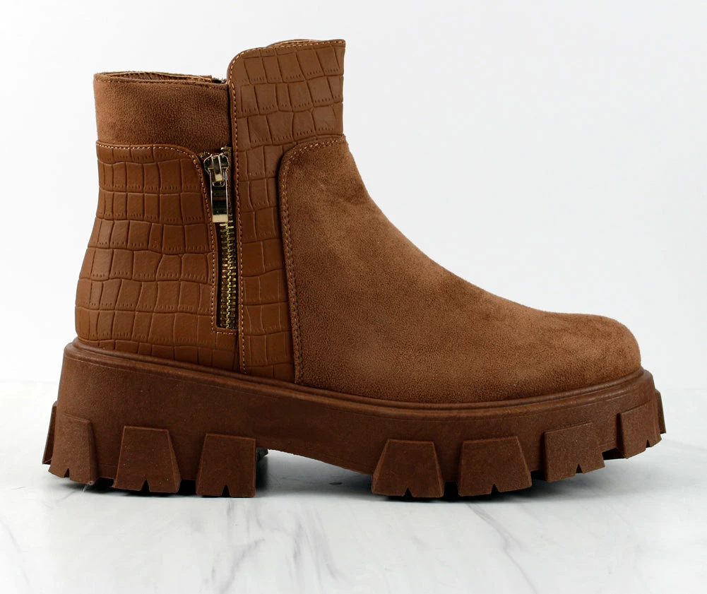 MATA Shout Out Womens Slip On Ankle Boots 2 MATA Shout Out Womens Slip On Ankle Boots