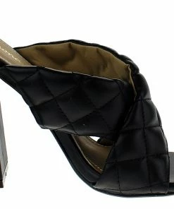 Lemonade Sponge Womens Quilted Square Toe Chunky Heel Sandals