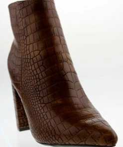 Bamboo BellFlower 09 Womens Chunky Heeled Pointed Toe Ankle Booties Women's