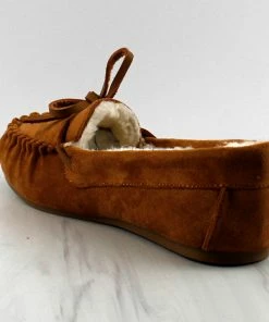 SHOE BARGAIN WAREHOUSE (WWW.SBWSHOES.COM) Driving 04 Women's Fur Lined Insole Moccasins