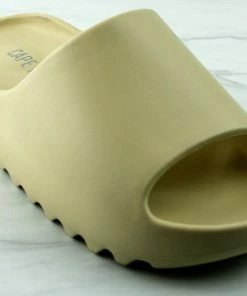 Cape Robin Festive Womens Casual Horizontal Grooved Outsole Slides Women's 42 Cape Robin Festive Womens Casual Horizontal Grooved Outsole Slides Women's