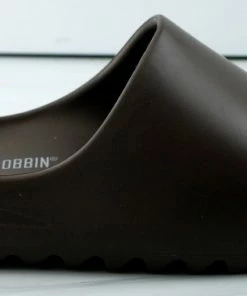 Cape Robin Festive Womens Casual Horizontal Grooved Outsole Slides Women's 46 Cape Robin Festive Womens Casual Horizontal Grooved Outsole Slides Women's