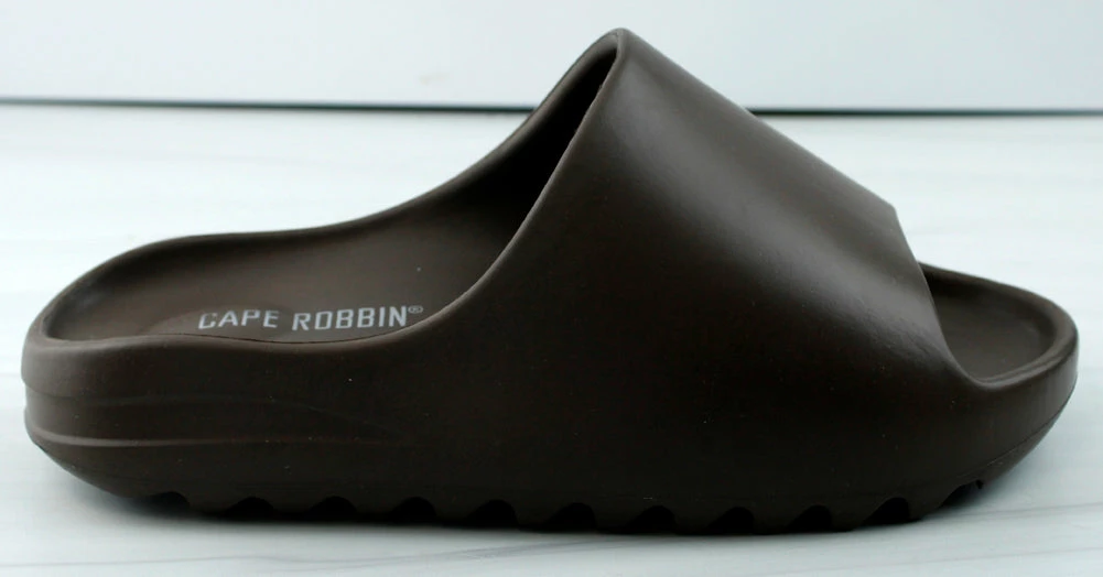 Cape Robin Festive Womens Casual Horizontal Grooved Outsole Slides Women's 23 Cape Robin Festive Womens Casual Horizontal Grooved Outsole Slides Women's