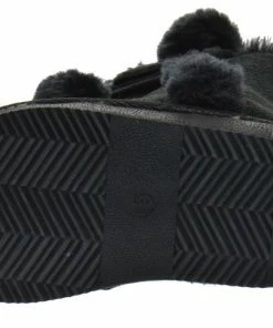 Shoe Dezigns Pom 01KM Girl's Shearling Pom Pom Boots